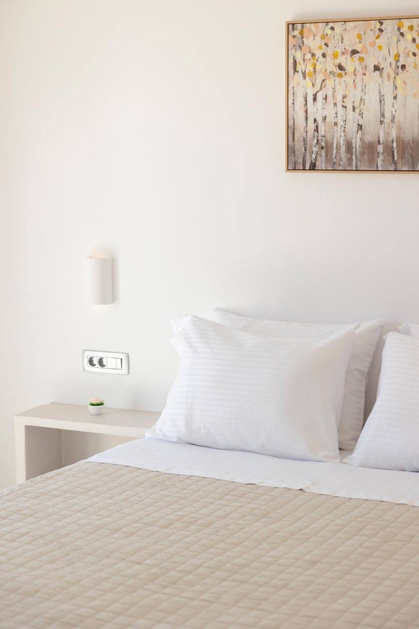 Windmillside Luxury Apartment Emporio (Santorini)