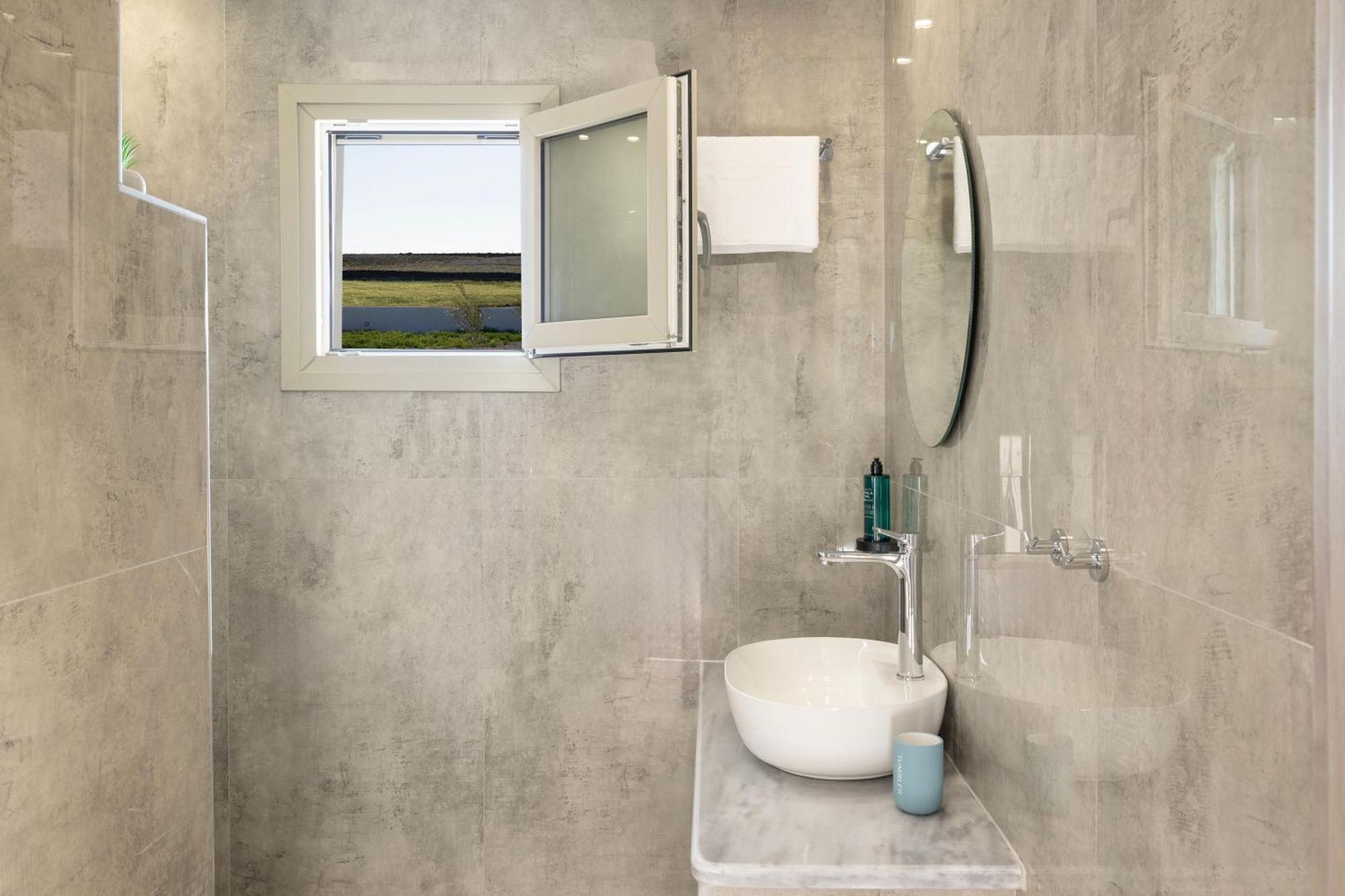 Windmillside Luxury Apartment *