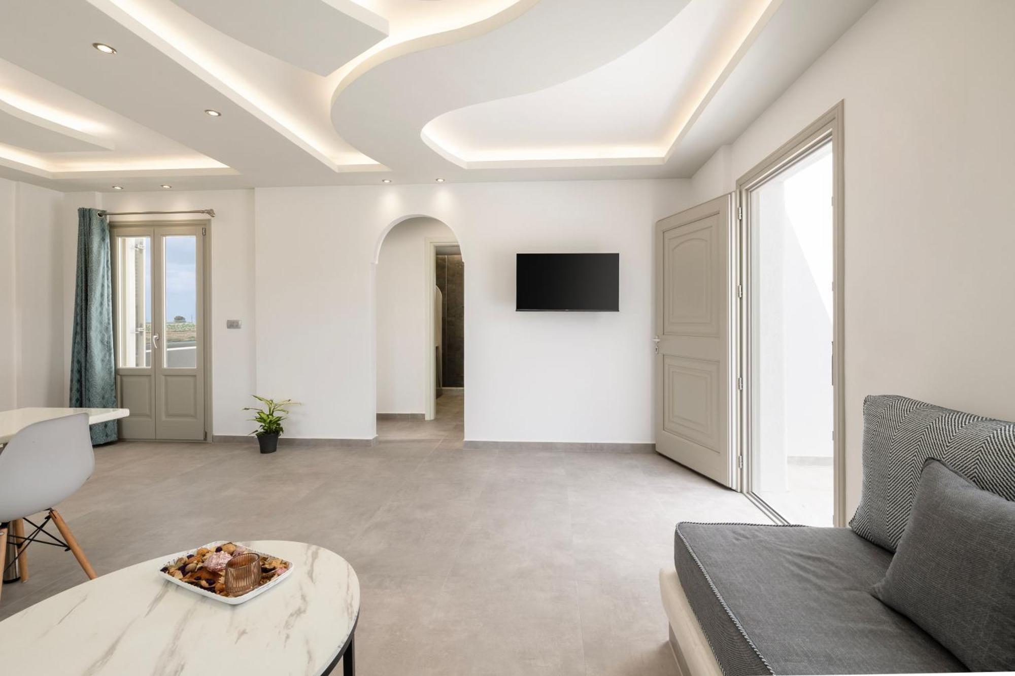 Windmillside Luxury * Emporio (Santorini)