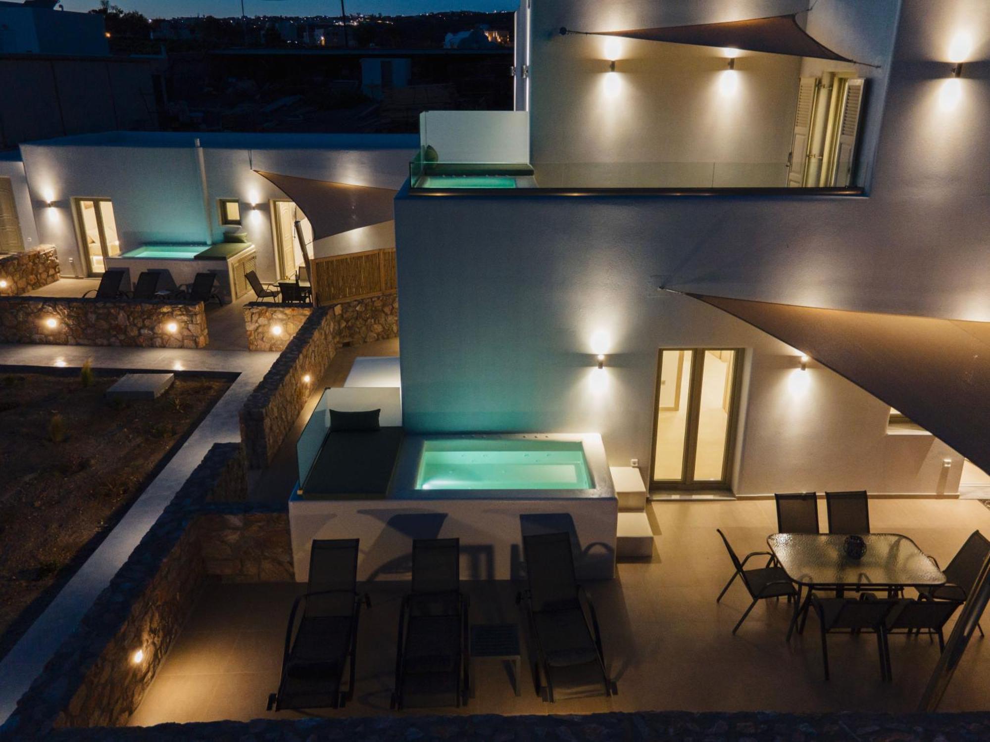 Windmillside Luxury * Emporio (Santorini)